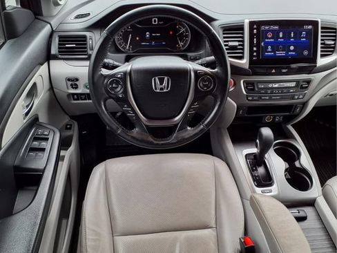 Used 2019 Honda Ridgeline RTL-T image 10