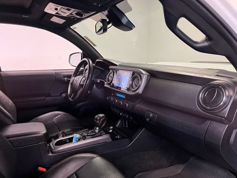 Used 2023 Toyota Tacoma TRD Pro AWD/4WD image 11