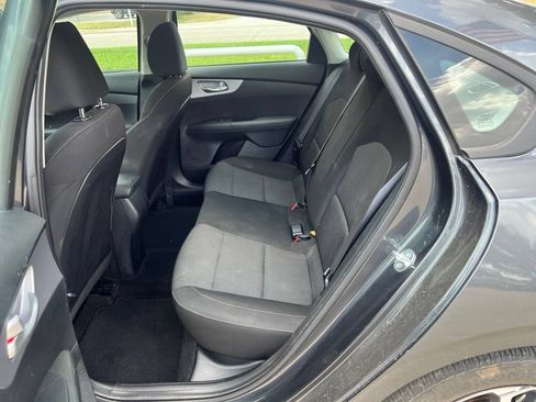 Used 2024 Kia Forte LXS FWD image 6