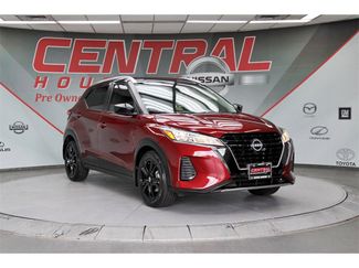 Certified 2024 Nissan Kicks SV image 1
