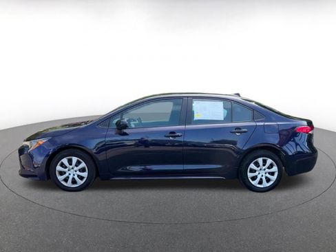 Used 2025 Toyota Corolla LE FWD image 9