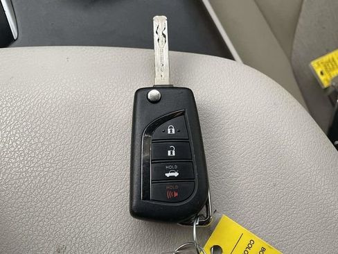 Used 2023 Toyota Camry LE image 33