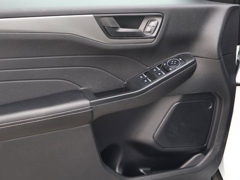 Used 2023 Ford Escape Active image 15