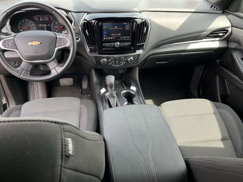 Used 2023 Chevrolet Traverse LT FWD image 21