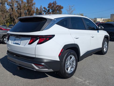 New 2026 Hyundai Tucson SE image 3