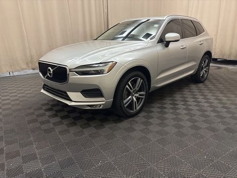 Used 2021 Volvo XC60 T6 Momentum image 1