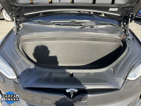 Used 2023 Tesla Model X Plaid image 10