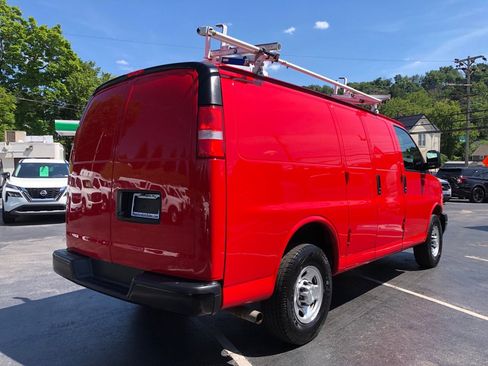 Used 2021 Chevrolet Express 2500 w/ Driver Convenience Package RWD image 6