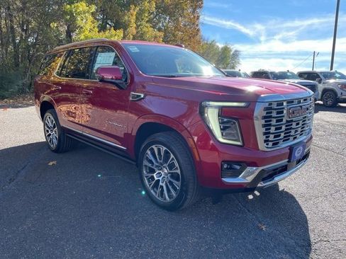 New 2026 GMC Yukon Denali w/ Sun & Power Step Package image 7