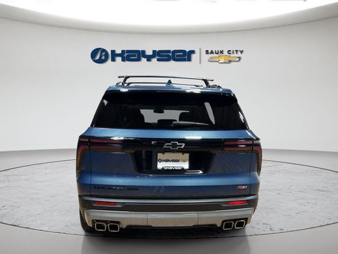 Used 2024 Chevrolet Traverse Z71 w/ LPO, Floor Liner Package AWD/4WD image 6