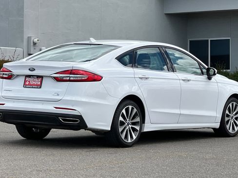 Used 2020 Ford Fusion SE AWD/4WD image 2