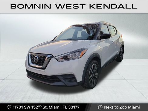 Used 2019 Nissan Kicks SV image 3