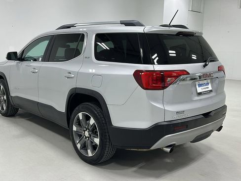 Used 2018 GMC Acadia SLT image 4