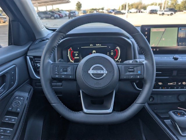 Used 2024 Nissan Rogue Platinum FWD image 24