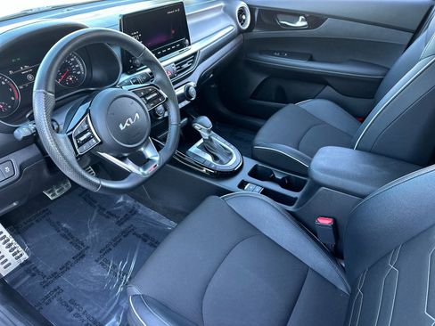 Used 2023 Kia Forte GT-Line w/ GT-Line Technology Package image 9