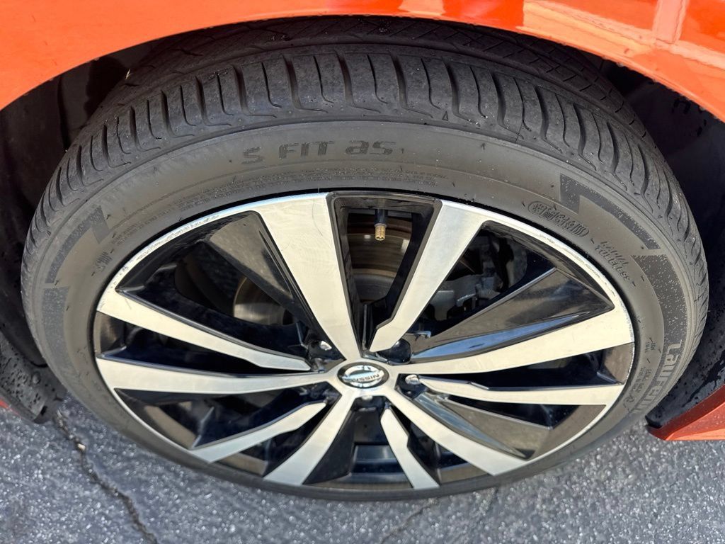 Used 2019 Nissan Altima 2.5 SR FWD image 7