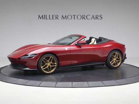 Certified 2025 Ferrari Roma Spider RWD image 3