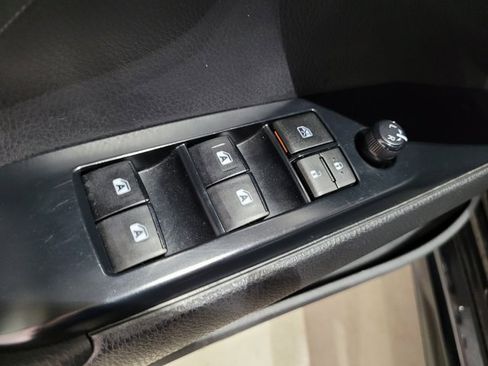 Used 2020 Toyota Camry SE image 41