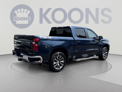 Used 2023 Chevrolet Silverado 1500 LT AWD/4WD image 7