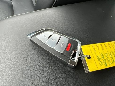 Used 2025 Honda Accord Touring image 19