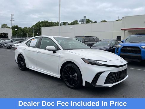Used 2025 Toyota Camry SE w/ Multimedia Upgrade Package FWD image 1