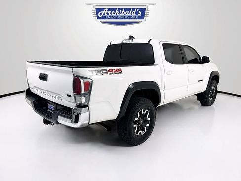 Used 2022 Toyota Tacoma TRD Off-Road AWD/4WD image 8
