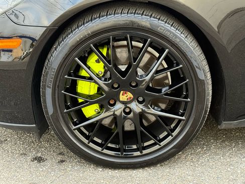 Used 2019 Porsche Panamera 4 image 14