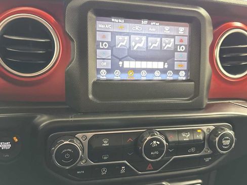 Used 2020 Jeep Gladiator Rubicon image 20