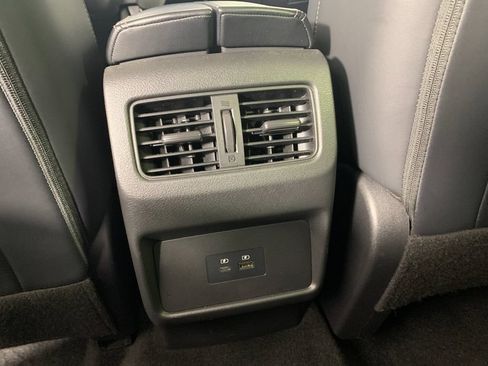 Used 2023 Nissan Rogue SV w/ SV Premium B Package FWD image 29