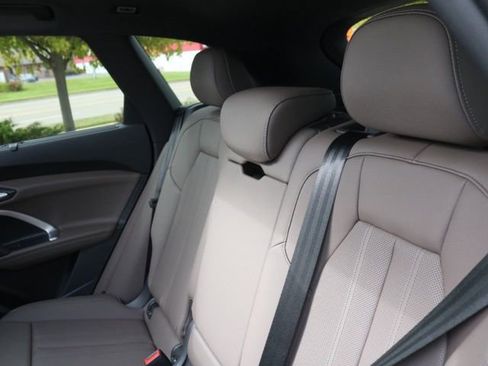 New 2025 Audi Q5 Premium Plus image 19