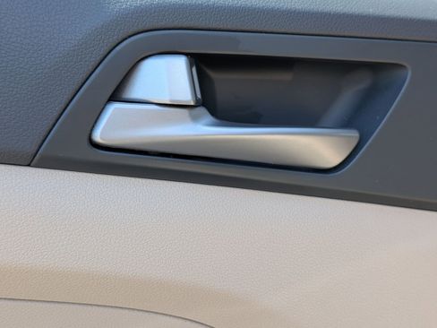 Used 2017 Hyundai Tucson SE Plus w/ Cargo Package FWD image 28