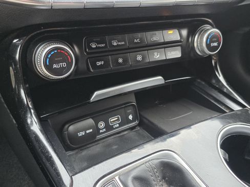 Used 2021 Kia Stinger GT-Line image 19