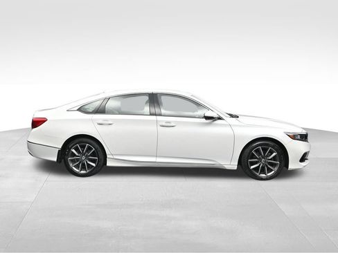 Used 2021 Honda Accord EX-L image 6