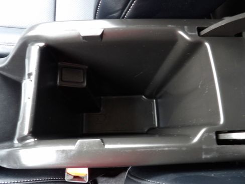 Used 2022 Chevrolet Colorado LT w/ Fleet Safety Package RWD image 26