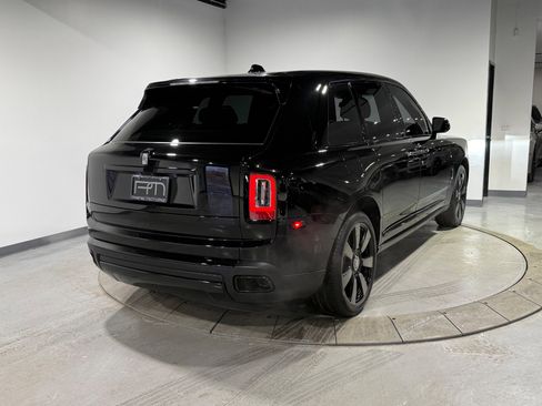 Used 2023 Rolls-Royce Cullinan image 9
