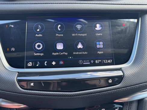 New 2025 Cadillac XT5 Luxury image 23