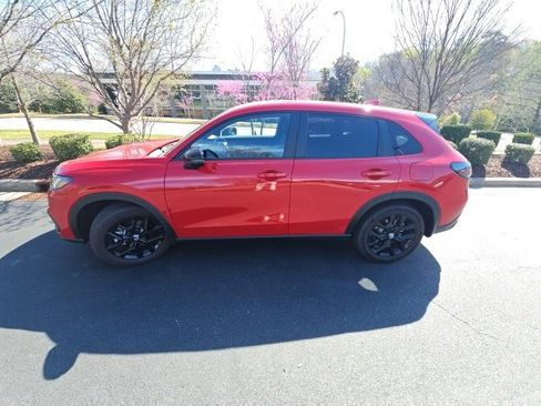 Certified 2025 Honda HR-V Sport image 1