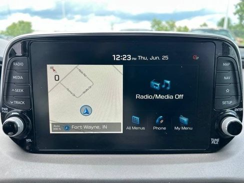 Used 2020 Hyundai Santa Fe Limited FWD image 23