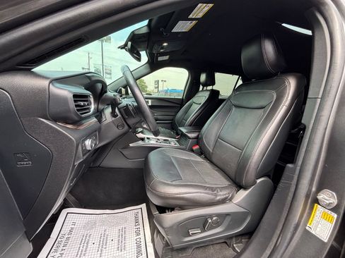 Used 2020 Ford Explorer Limited w/ Class III Trailer Tow Package AWD/4WD image 7