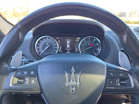 Used 2023 Maserati Levante Modena image 40