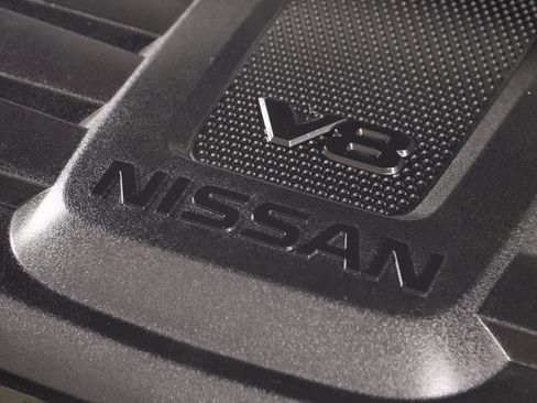 Used 2023 Nissan Titan SV w/ Accessory Utility Package image 19