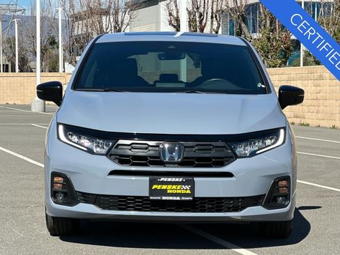 Certified 2025 Honda Odyssey Sport-L image 9
