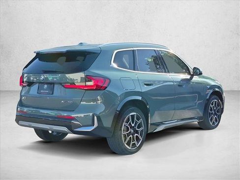 New 2026 BMW X1 xDrive28i w/ Technology Package AWD/4WD image 2