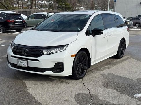Certified 2025 Honda Odyssey Sport-L image 8