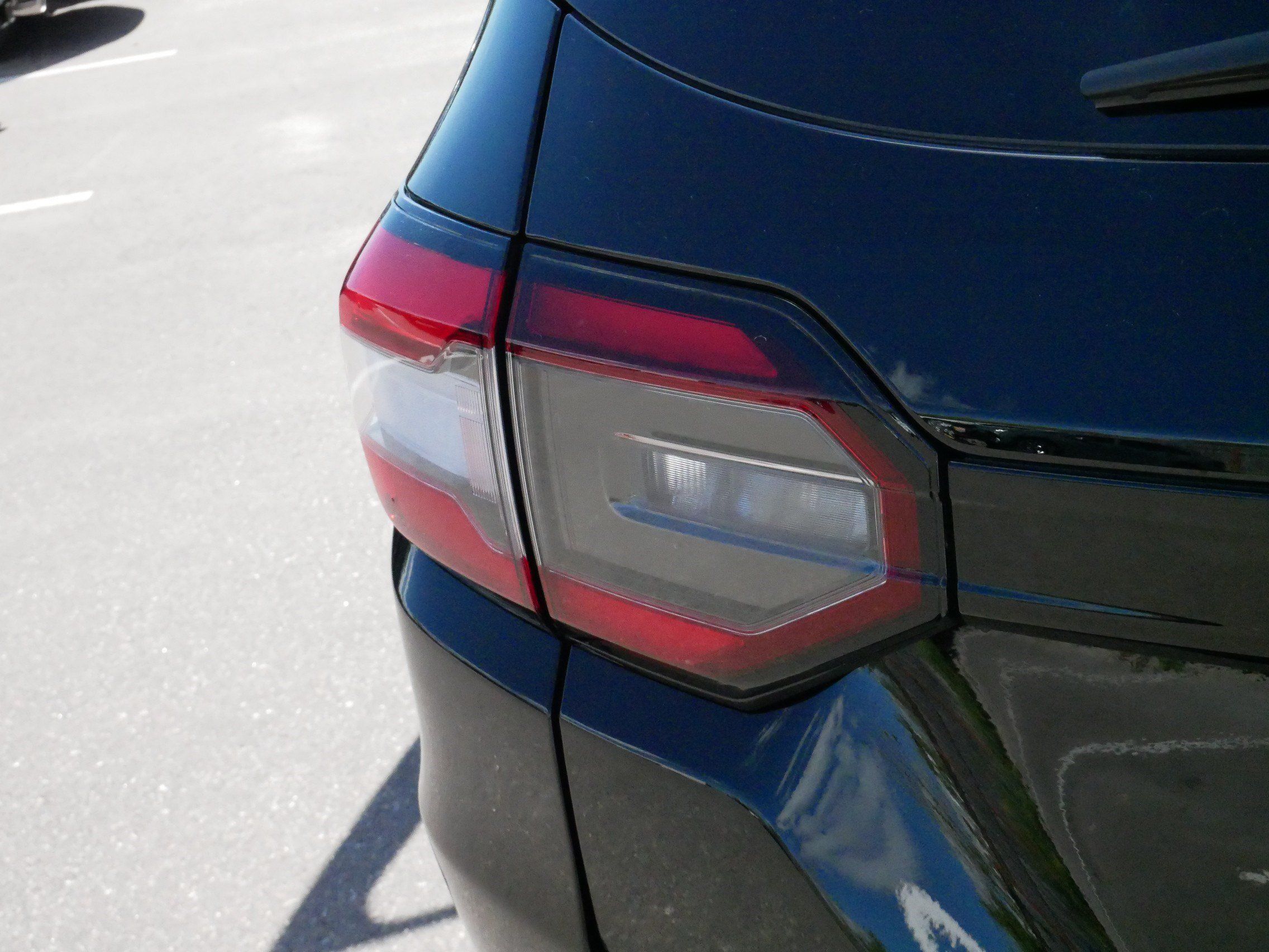 Used 2025 Honda Pilot Black Edition image 17
