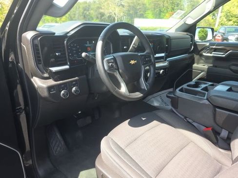 Used 2023 Chevrolet Silverado 1500 LT image 17
