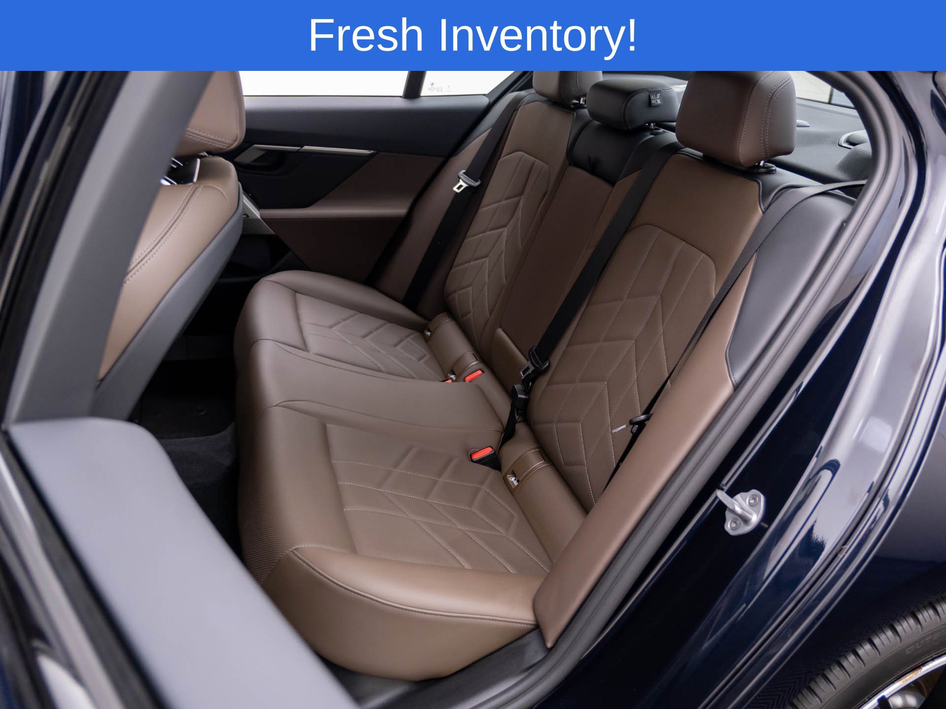 Certified 2027 BMW 530i xDrive w/ M Sport Package AWD/4WD image 16