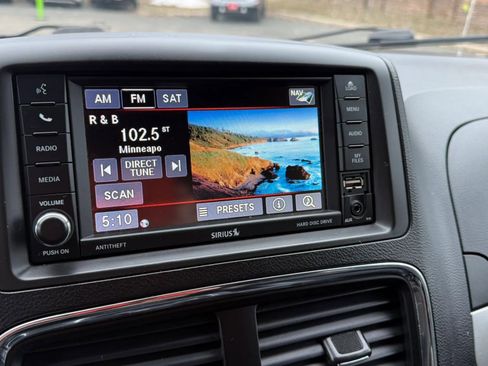 Used 2017 Dodge Grand Caravan GT FWD image 21