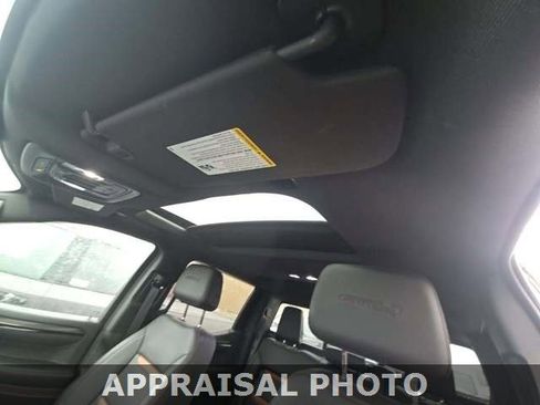 Used 2023 GMC Sierra 1500 AT4 image 12