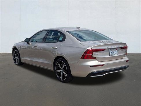 Used 2024 Volvo S60 B5 Plus w/ Climate Package FWD image 3